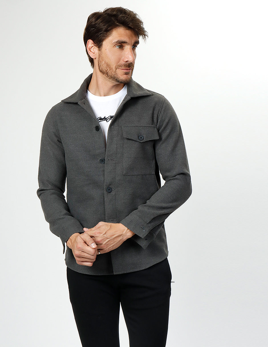 Sobre Camisa Gris